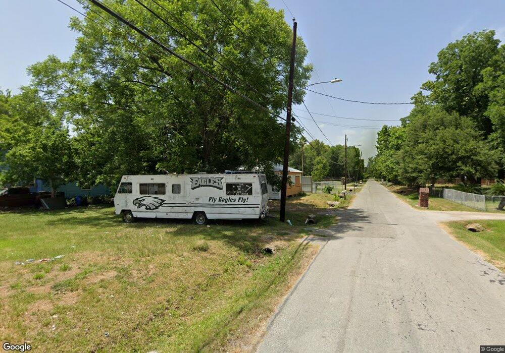 9533 Maxroy St, Houston, TX 77088 - photo 1