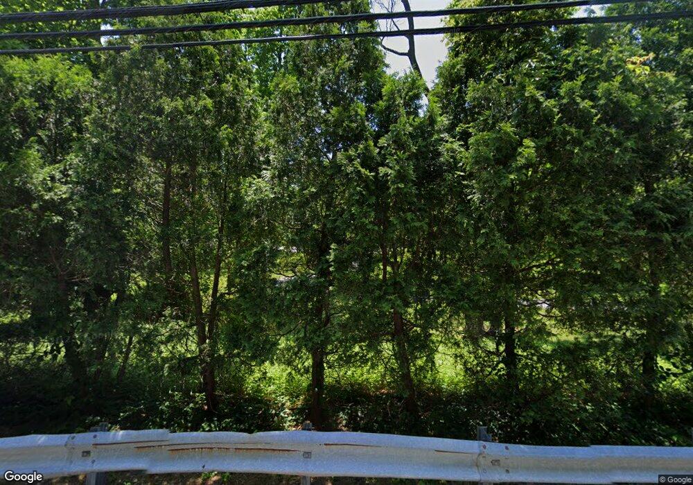 106 I U Willets Rd, Old Westbury, NY 11568 - photo 1