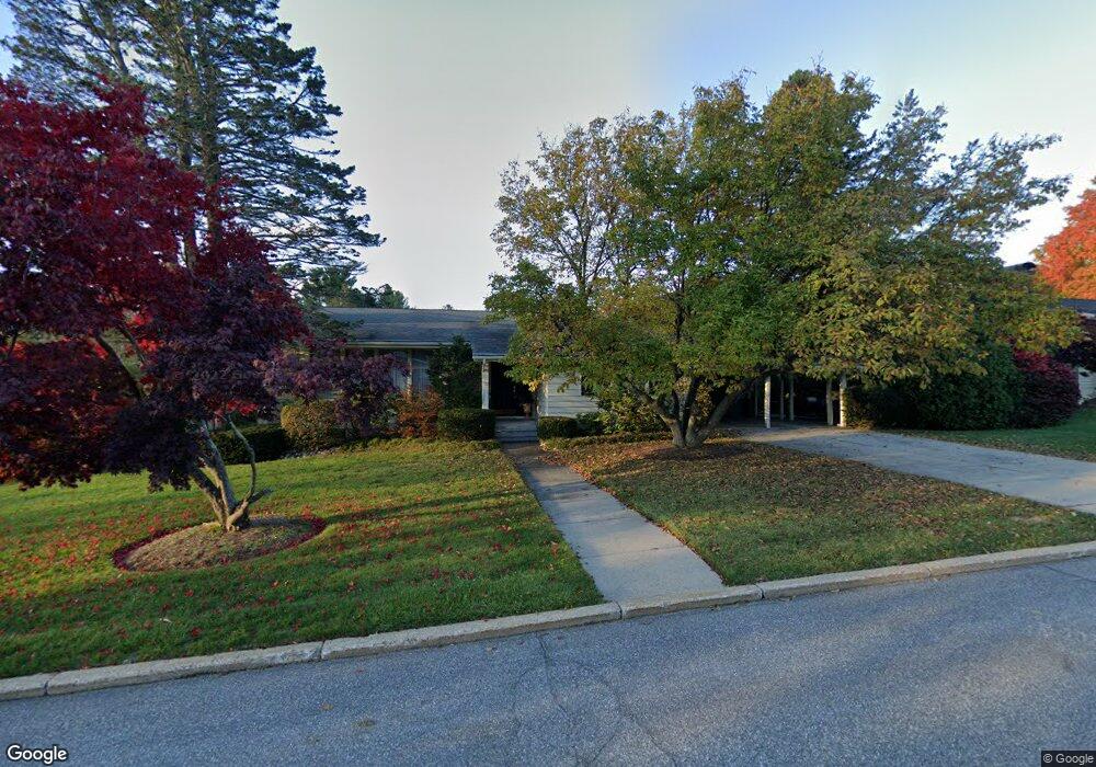 70 Crestview Rd, Manchester, NH 03104 - photo 1