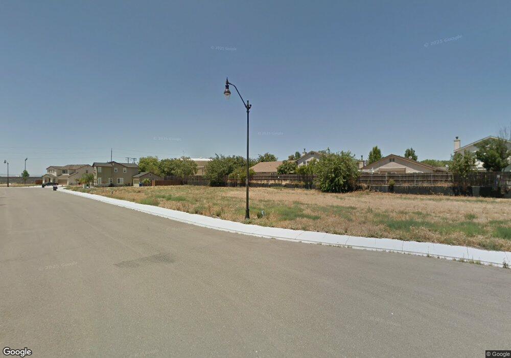 135 Fleurette Ln, Lathrop, CA 95330 - photo 1