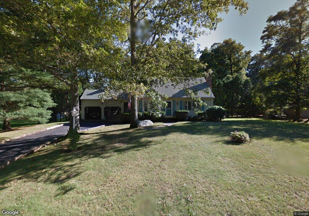 33 Christopher Cir, Westport, MA 02790 - photo 1