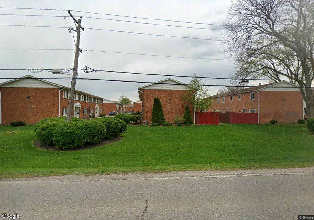 811 N Randall Rd unit B, Aurora, IL 60506 - photo 1