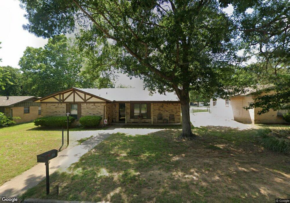 807 S Hyde Park Ave, Denison, TX 75020 - photo 1