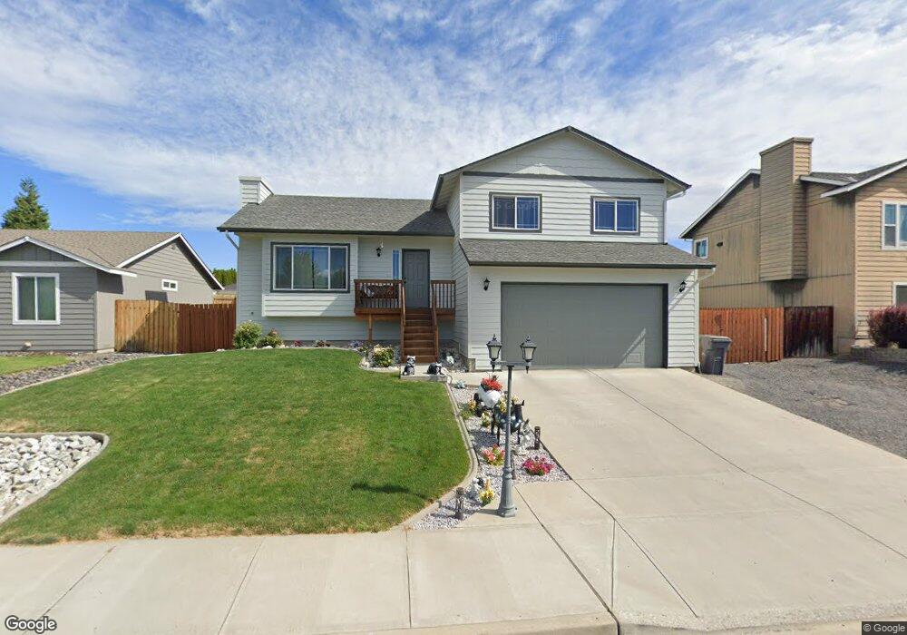 2549 NE Noble Loop, East Wenatchee, WA 98802 - photo 1