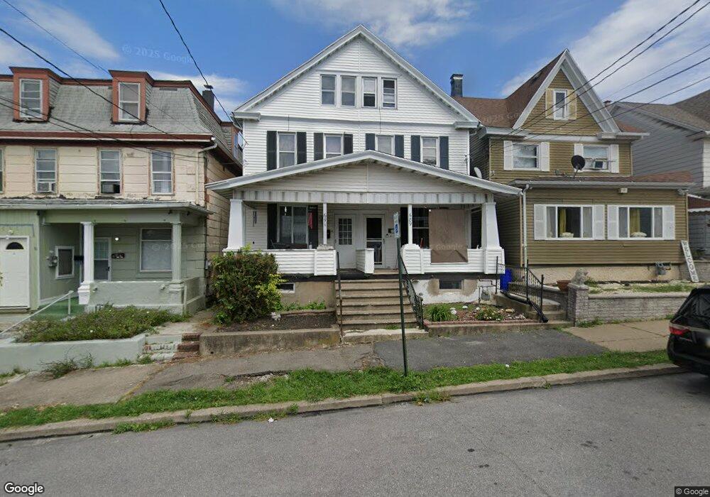 689 Grant St, Hazleton, PA 18201 - photo 1