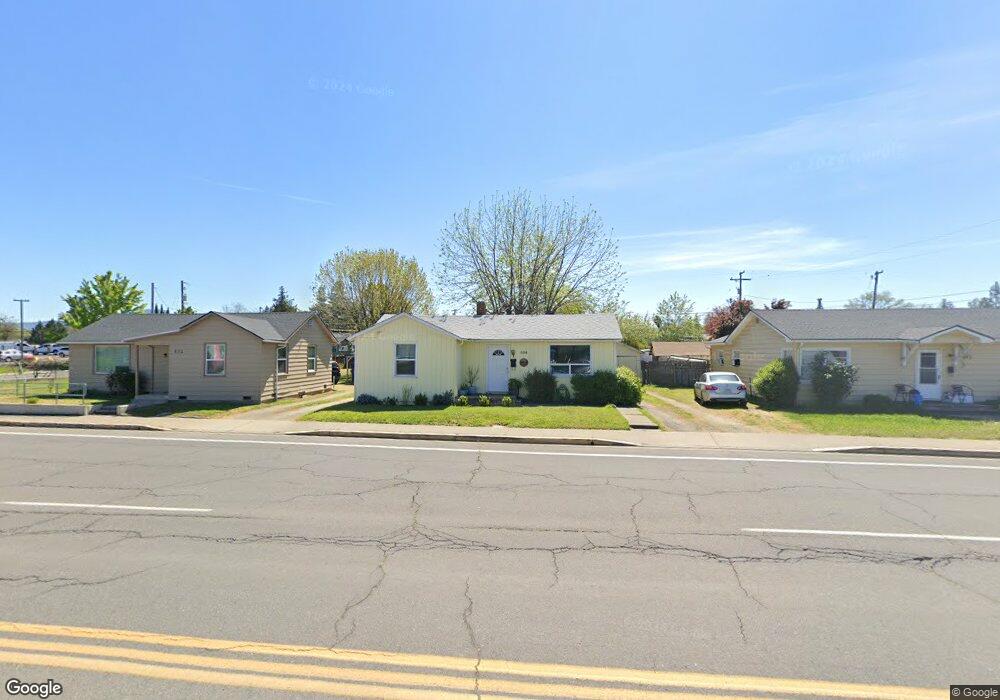 804 E Pine St, Central Point, OR 97502 - photo 1