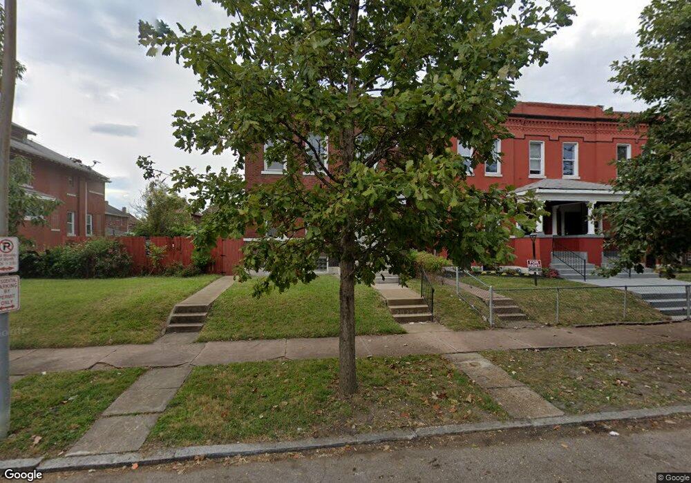 4529 Athlone Ave, Saint Louis, MO 63115 - photo 1