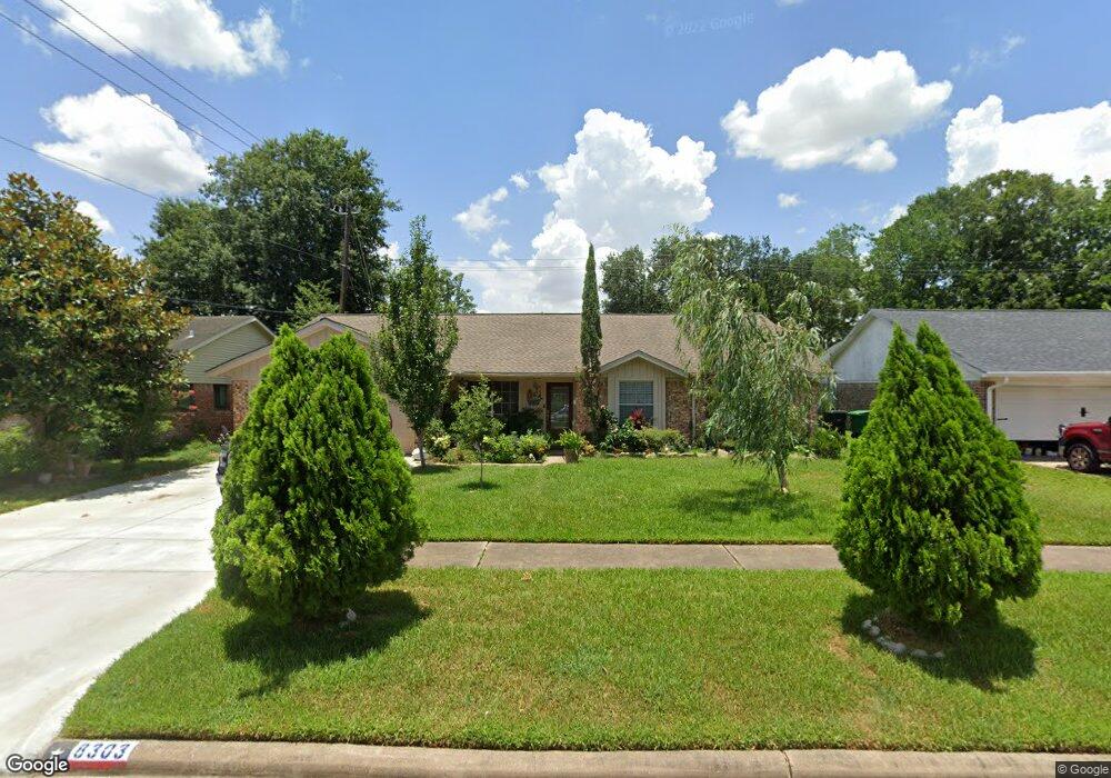 8303 Gulfwood Ln, Houston, TX 77075 - photo 1