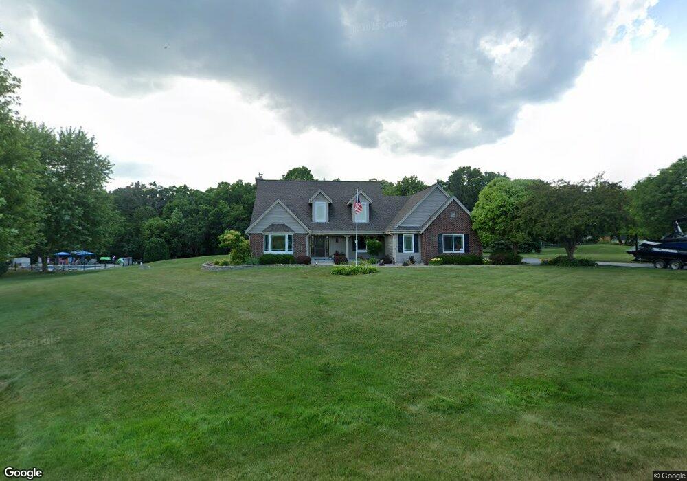 W272N5427 Jessica Dr, Pewaukee, WI 53072 - photo 1