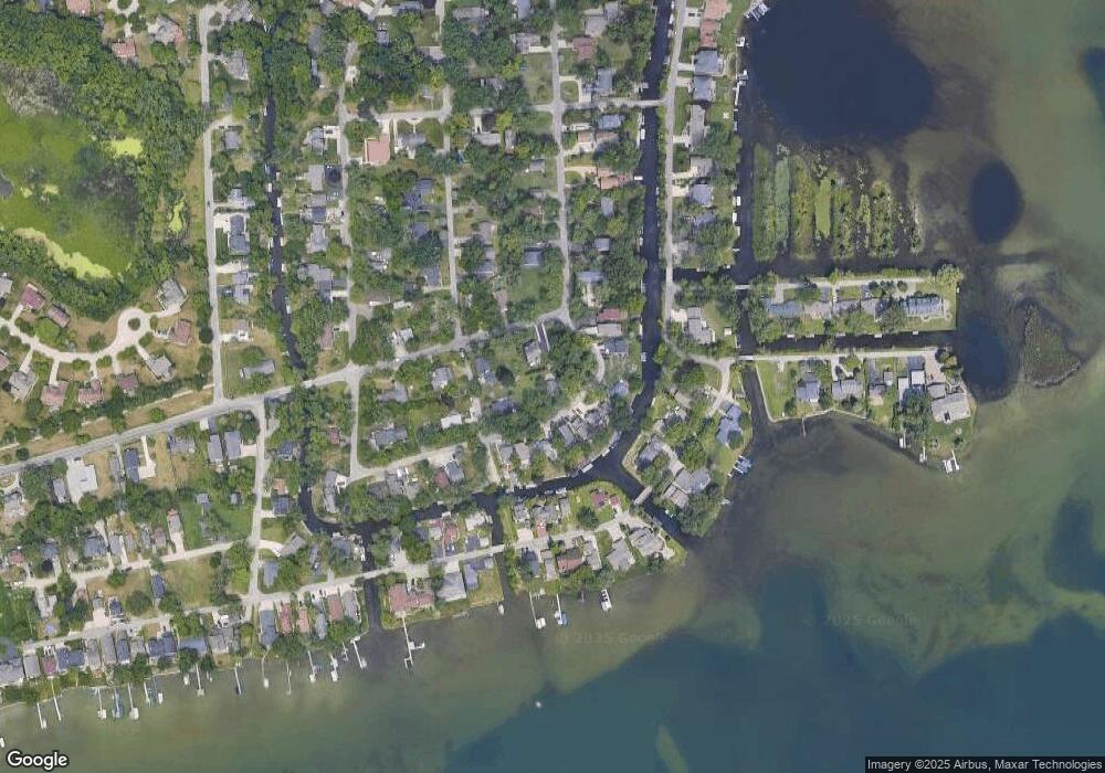 4690 Mapleview Ave, West Bloomfield, MI 48324 - photo 1