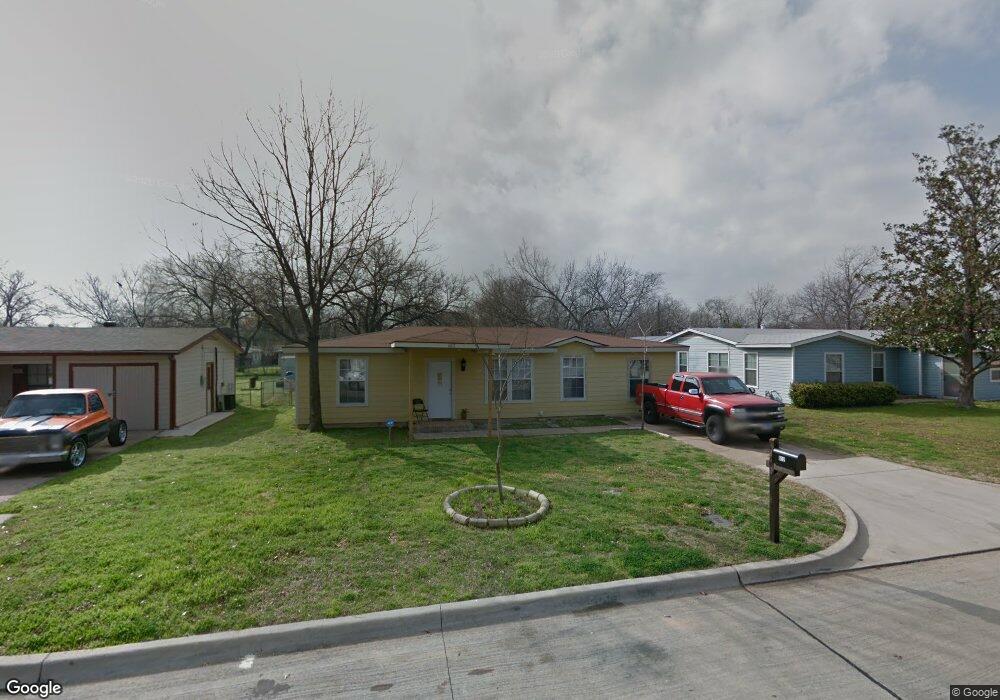 612 Brookfield Dr, Hurst, TX 76053 - photo 1