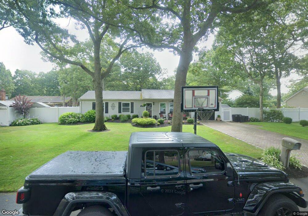 37 Williams Ave, Holtsville, NY 11742 - photo 1