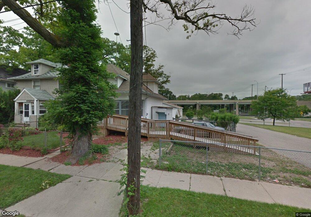 1225 E Malcolm x St, Lansing, MI 48912 - photo 1