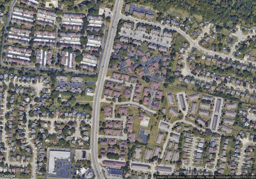 837 Westbury Ln N unit 15D, Columbus, OH 43228 - photo 1