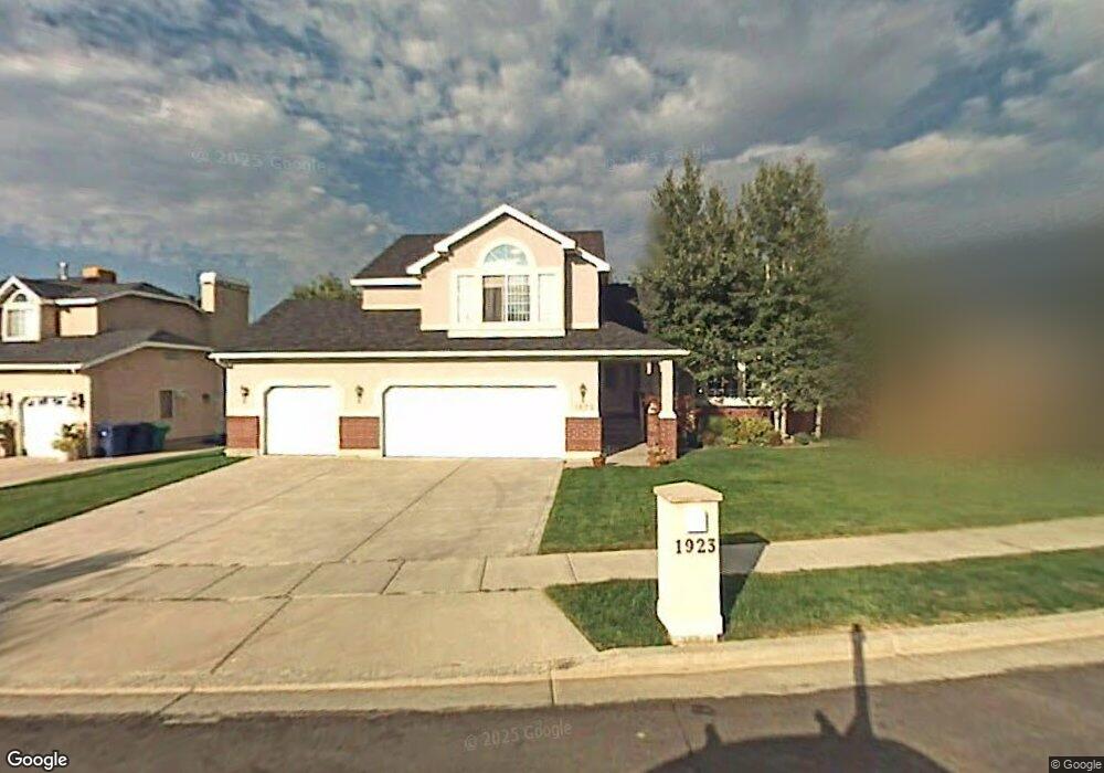 1923 E Fall View Dr, Sandy, UT 84093 - photo 1