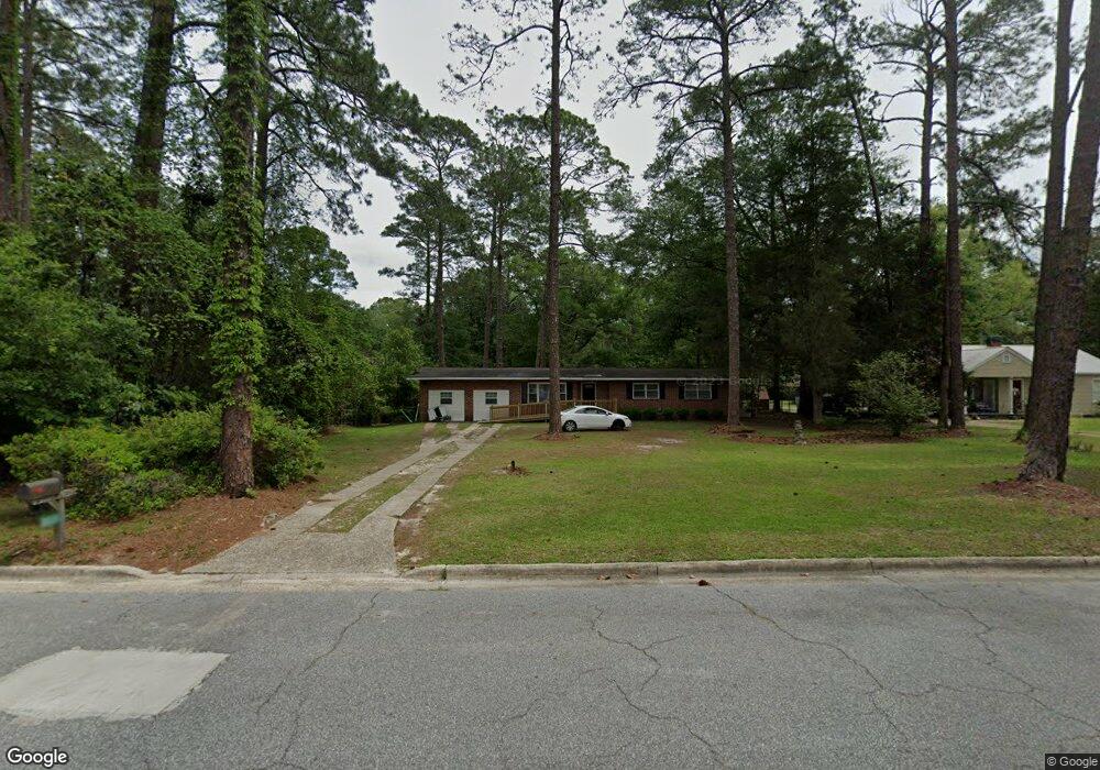 2021 3rd St SE, Moultrie, GA 31768 - photo 1