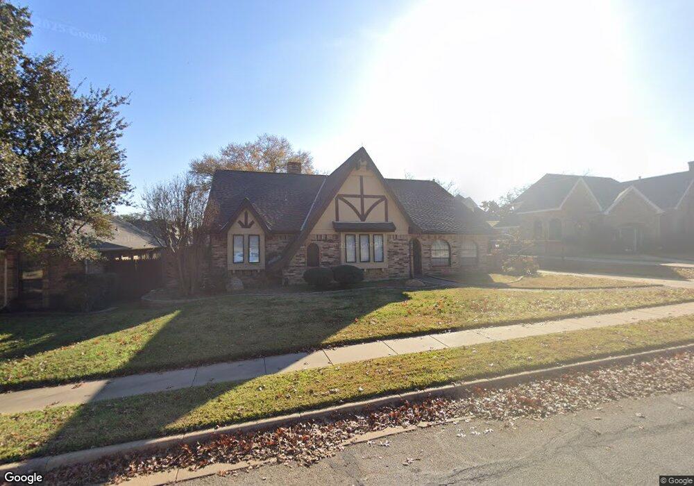 848 Shady Lake Dr, Bedford, TX 76021 - photo 1