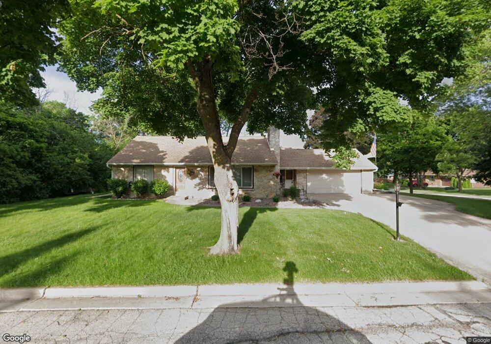 5000 N 132nd St, Butler, WI 53007 - photo 1