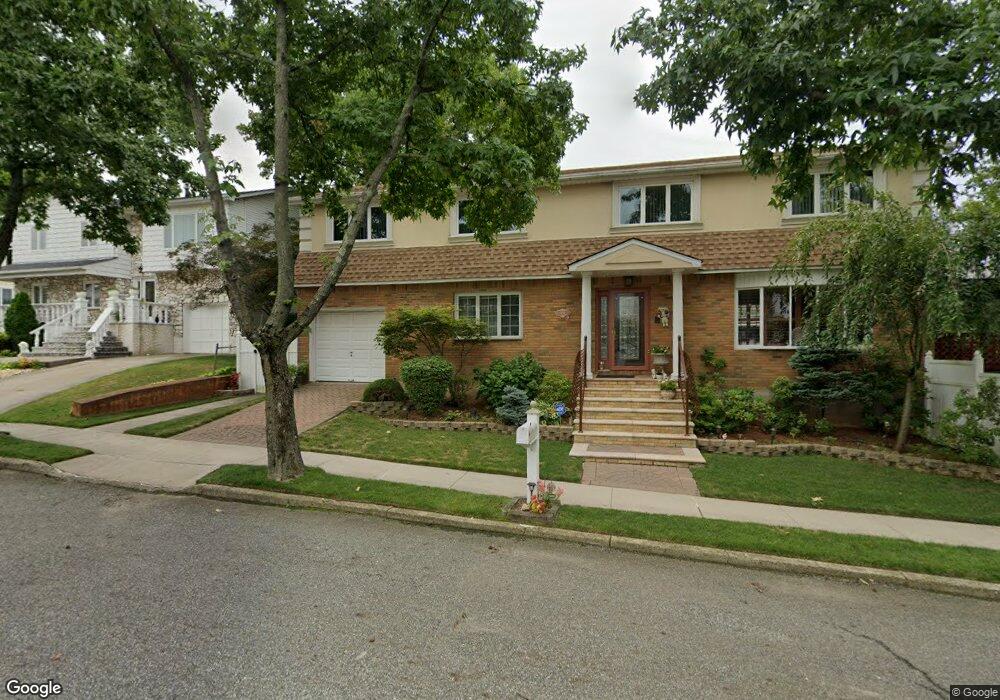 168 Weaver St, Staten Island, NY 10312 - photo 1