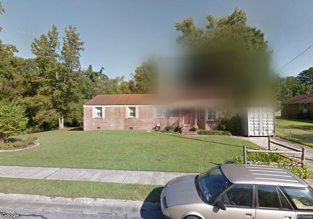 412 Maple St, Jacksonville, NC 28540 - photo 1