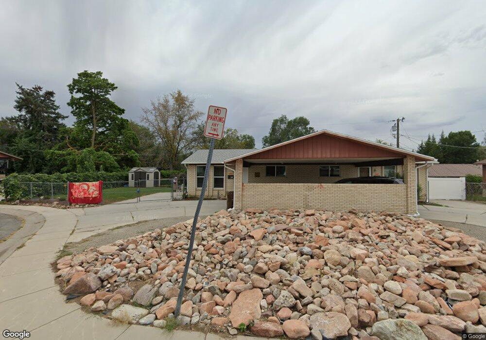 271 W Pioneer Cir, Midvale, UT 84047 - photo 1