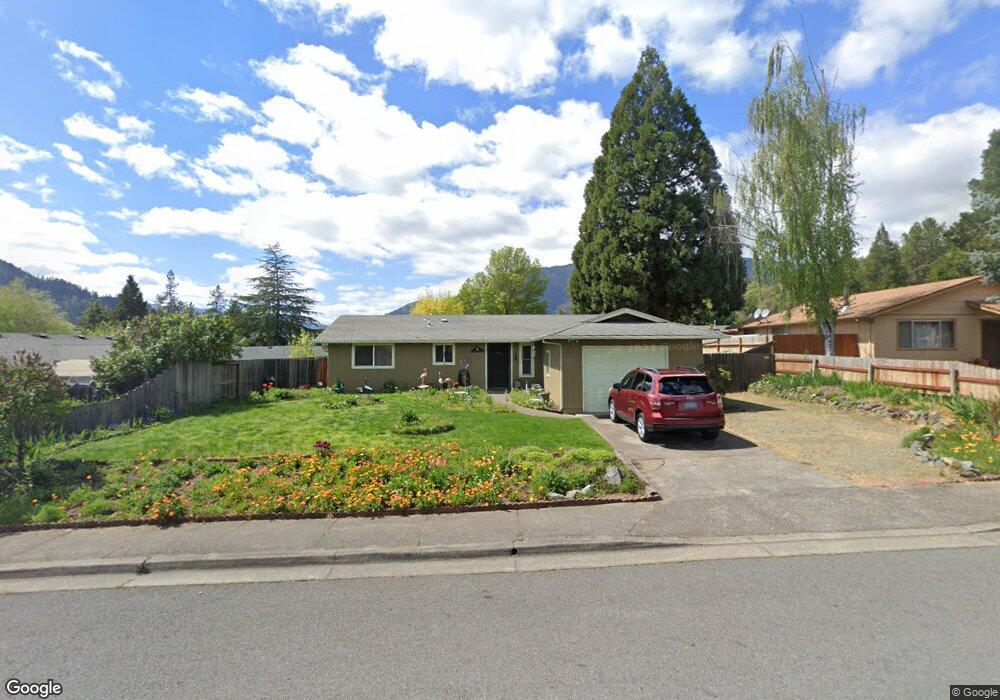 402 Nugget Dr, Rogue River, OR 97537 - photo 1