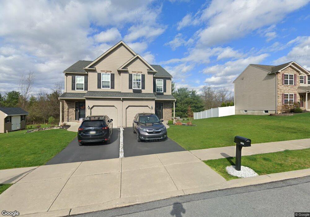 1551 Abigail Ln unit 11, Allentown, PA 18104 - photo 1
