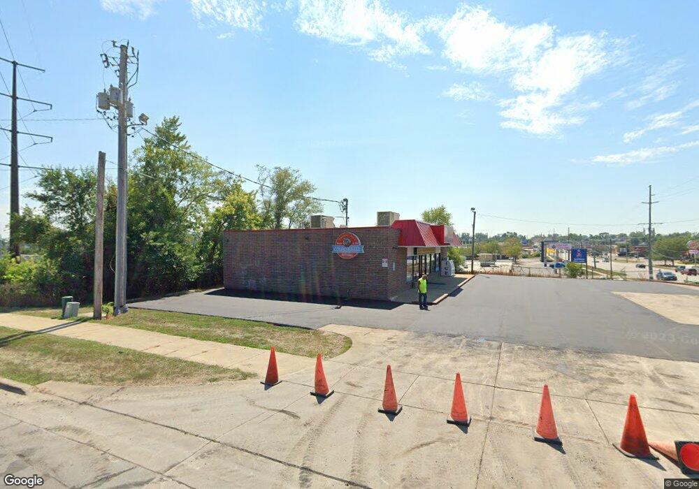 455 Edgewood Rd NW, Cedar Rapids, IA 52405 - photo 1