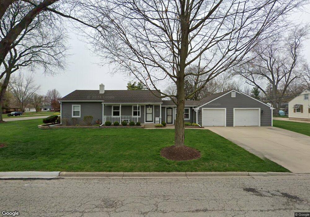 39 Central Ave, Aurora, IL 60506 - photo 1