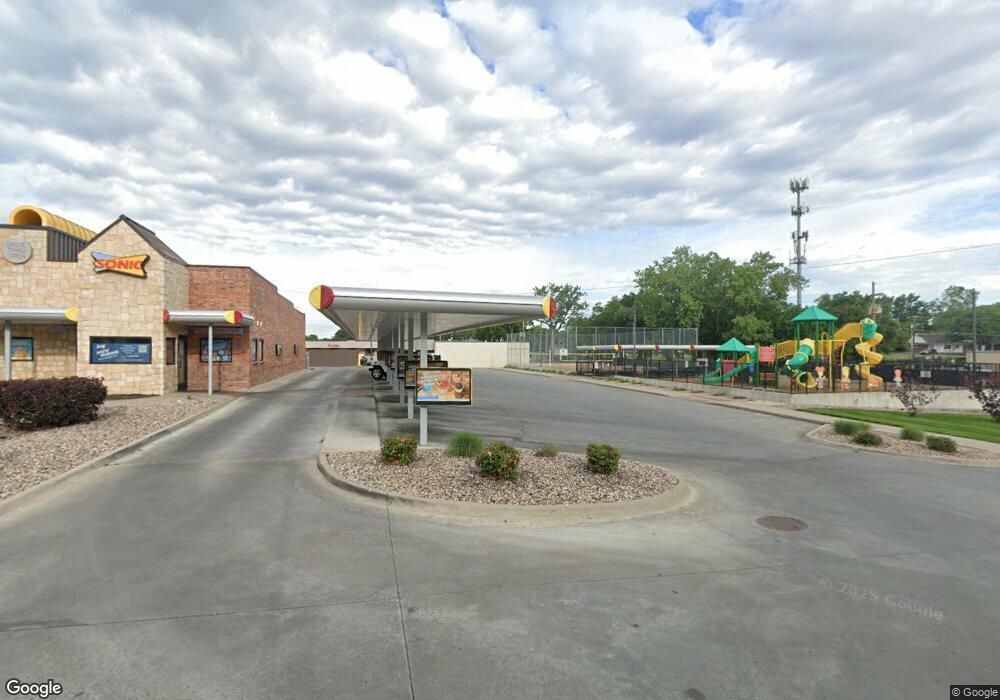 1217 SW Gage Blvd, Topeka, KS 66604 - photo 1