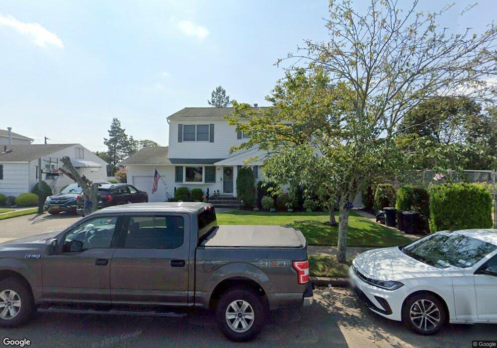 23 Eileen Ave, Plainview, NY 11803 - photo 1