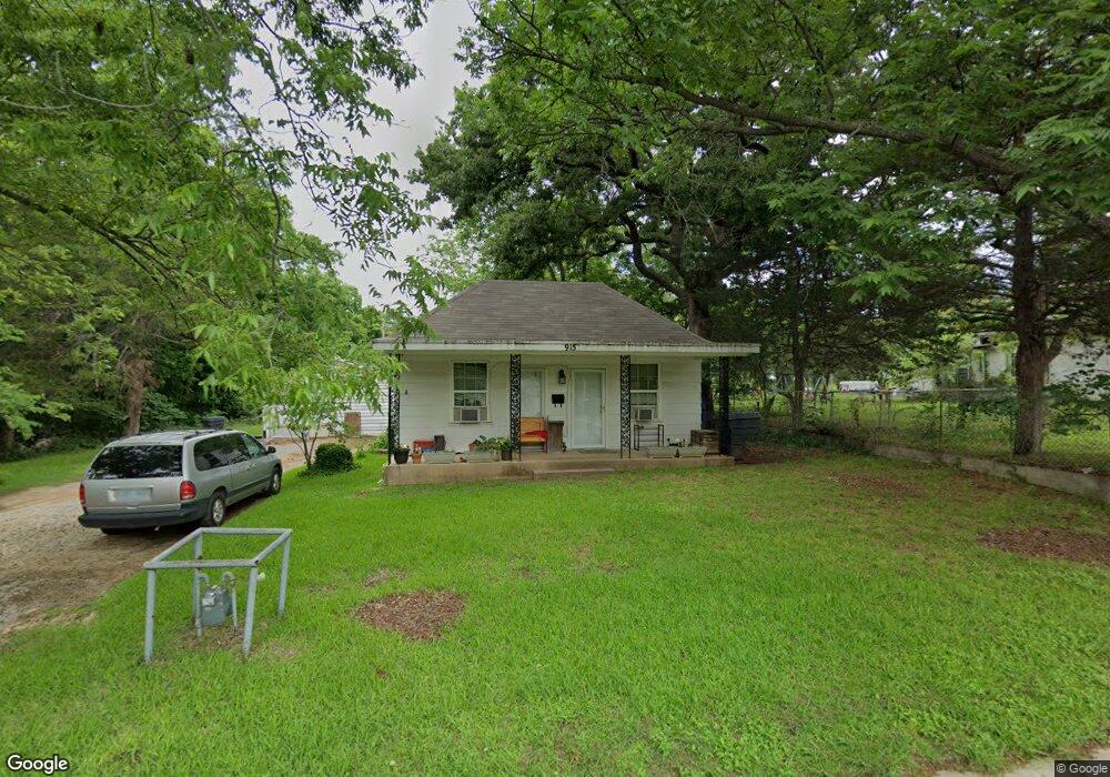 915 3rd Ave NE, Ardmore, OK 73401 - photo 1