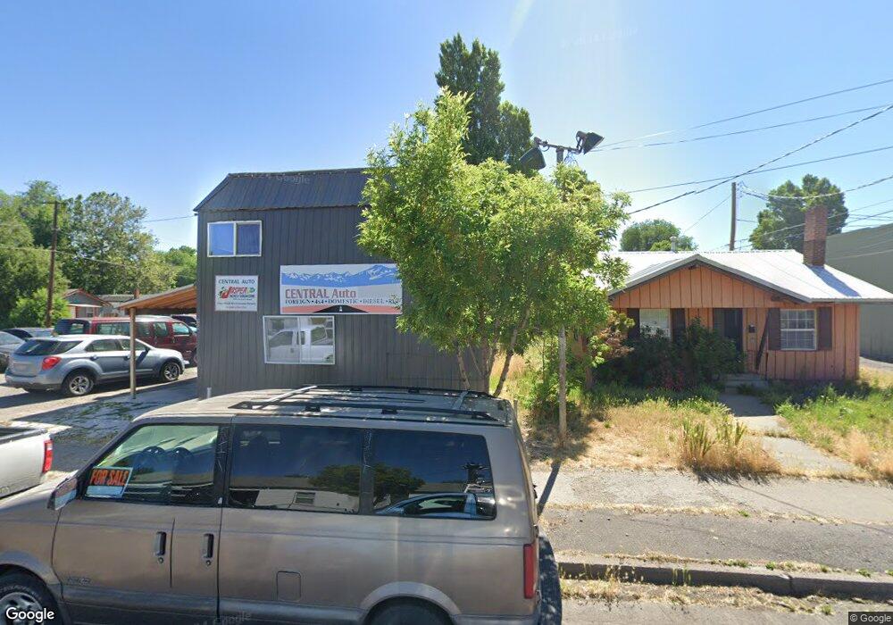 909 E Main St, Klamath Falls, OR 97601 - photo 1