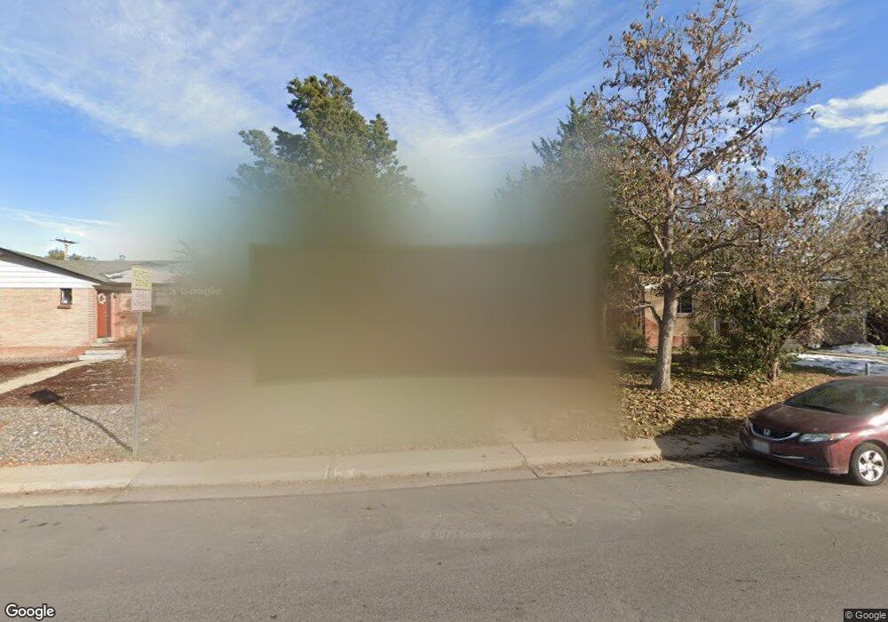 2372 Iola St, Aurora, CO 80010 - photo 1