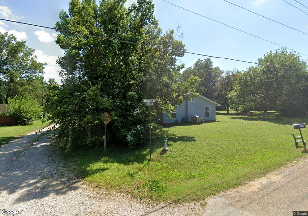 601 S Hurt St unit 3, Yates Center, KS 66783 - photo 1