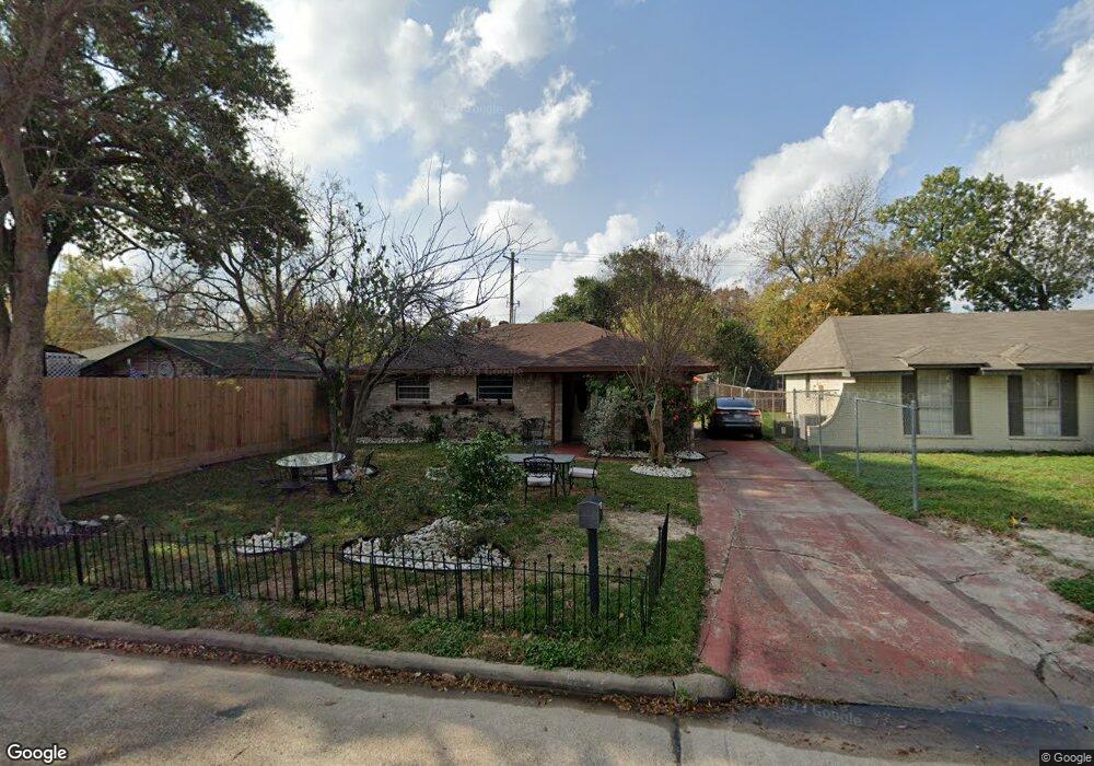 8311 Ponnel Ln, Houston, TX 77088 - photo 1