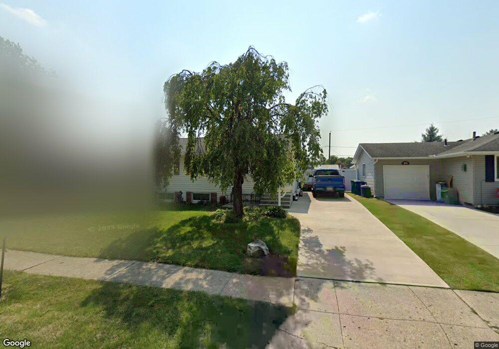 1859 Brookfield Rd, Columbus, OH 43229 - photo 1