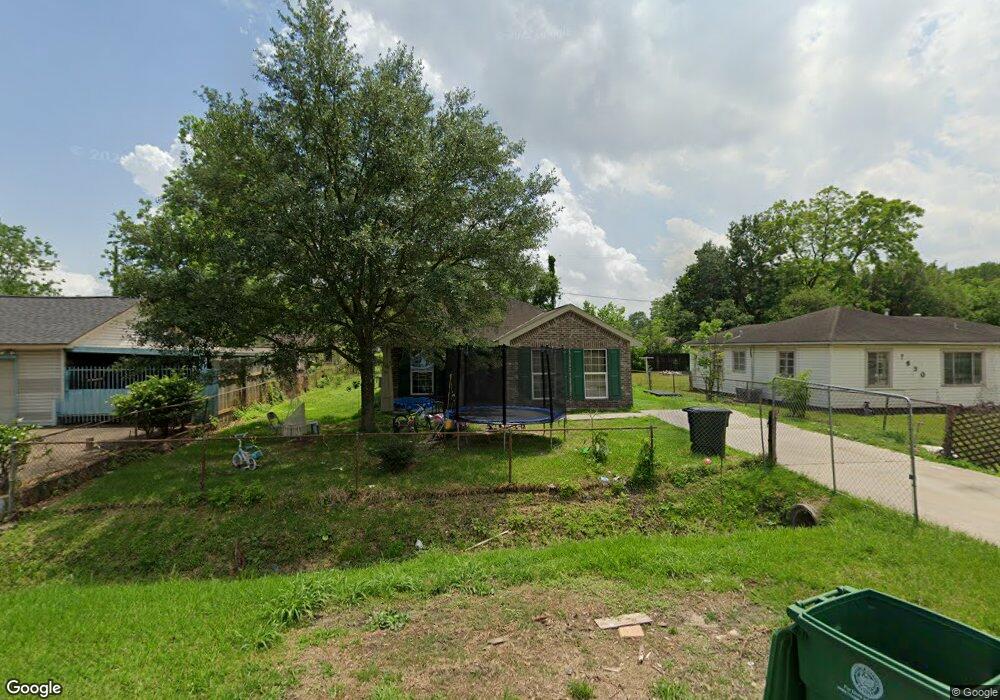 7634 W Knoll St, Houston, TX 77028 - photo 1