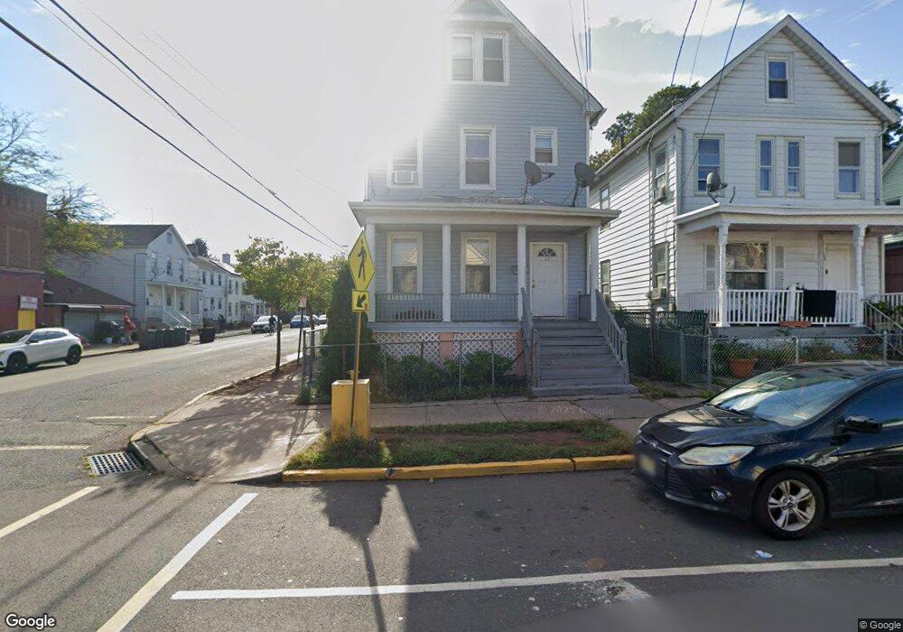 62 Remsen Ave, New Brunswick, NJ 08901 - photo 1