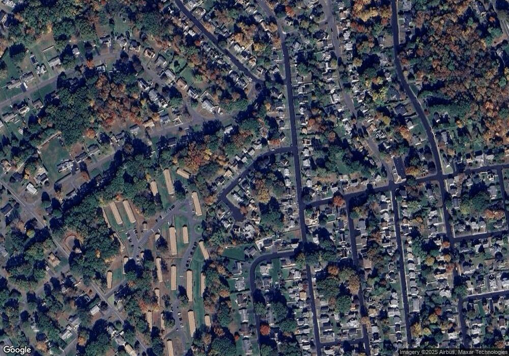 32 Deering Ln, Naugatuck, CT 06770 - photo 1