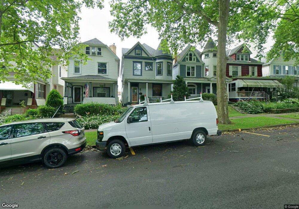 217 Washington Ave, Vandergrift, PA 15690 - photo 1