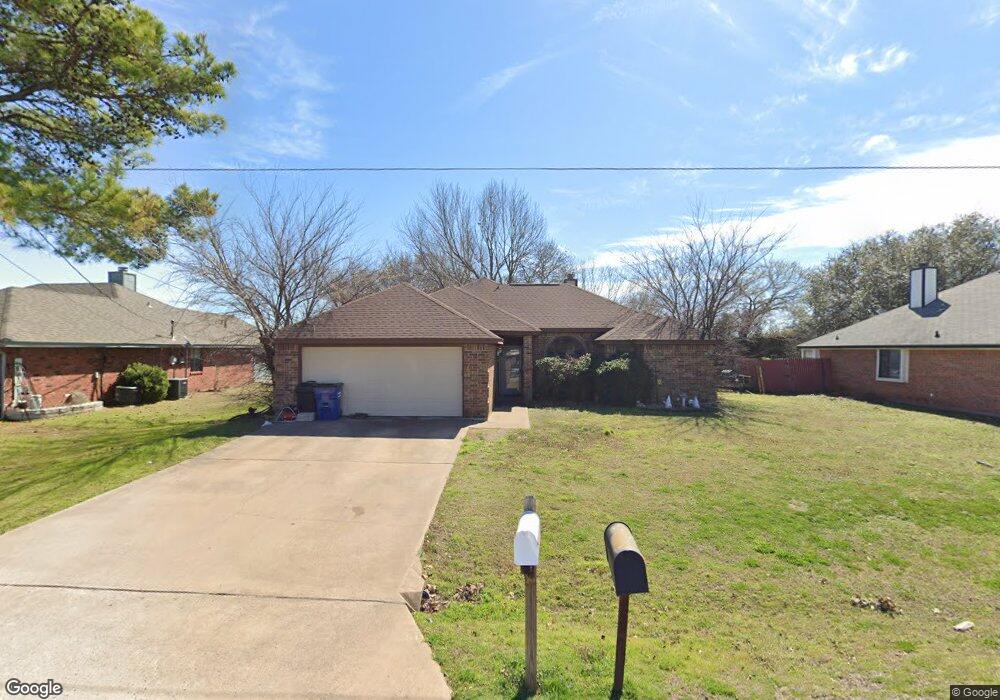 3931 Country Meadows Cir, Granbury, TX 76049 - photo 1