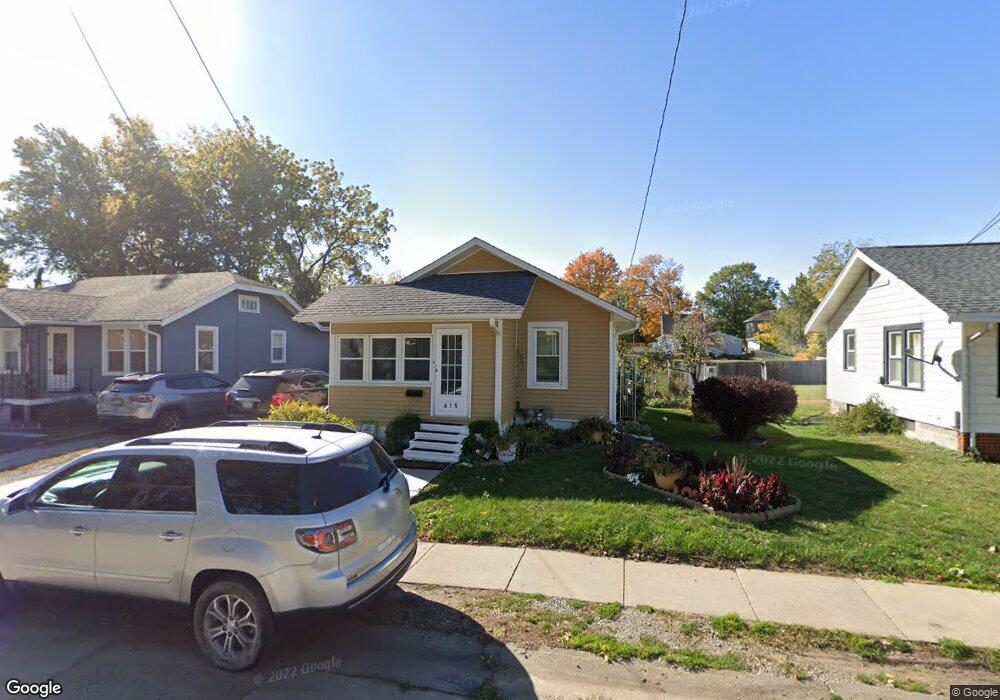 615 E 7 1/2 St N, Newton, IA 50208 - photo 1
