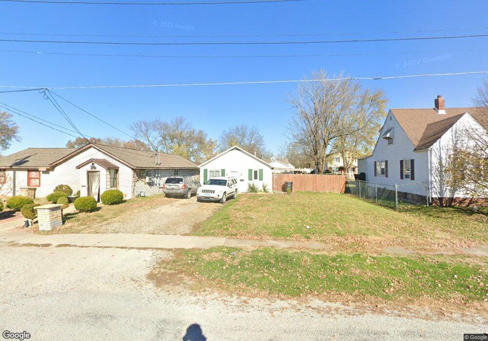 410 W Franklin Ave, Effingham, IL 62401 - photo 1