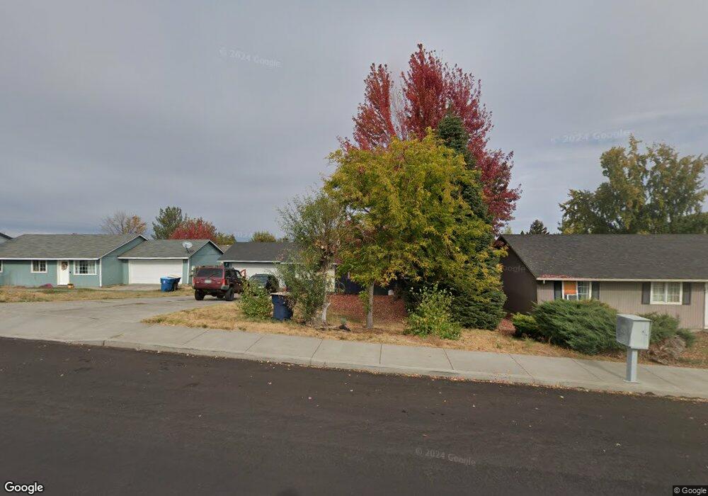 3345 SW Quartz Ave, Redmond, OR 97756 - photo 1