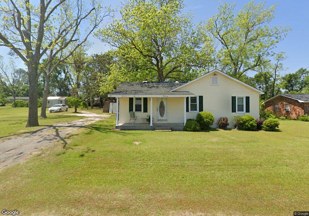 907 Wheeler Ave N, Douglas, GA 31533 - photo 1