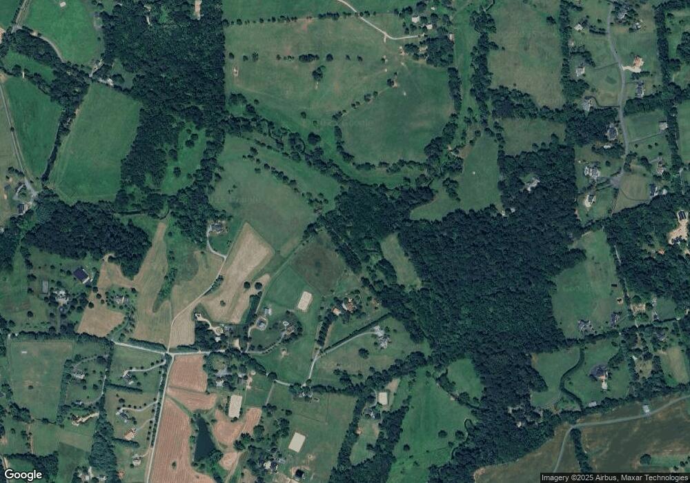 36870 Paxson Rd, Purcellville, VA 20132 - photo 1