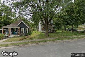 620 N 7th St, Louisiana, MO 63353