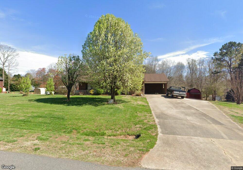 137 Dj Dr, Statesville, NC 28625 - photo 1