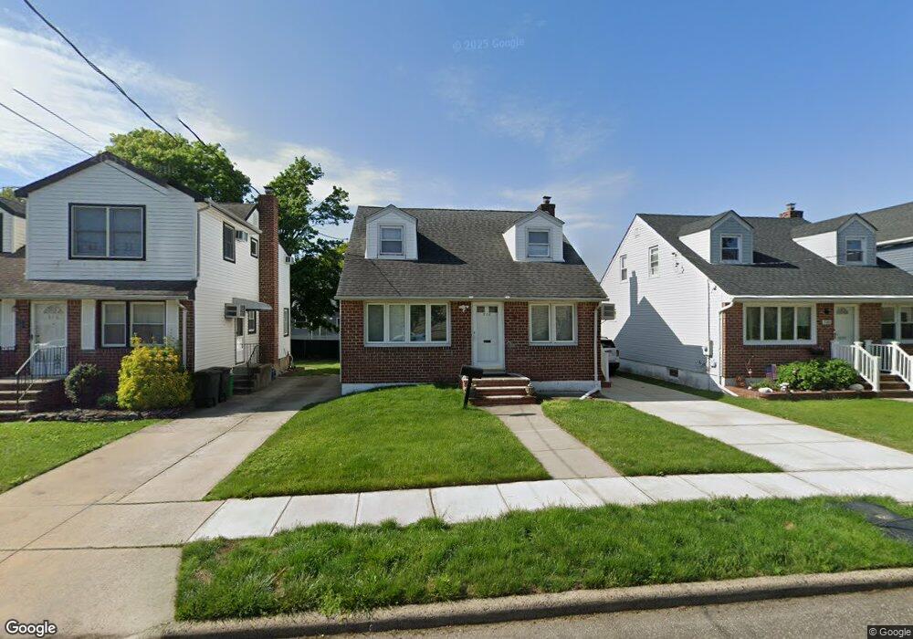 512 6th Ave, New Hyde Park, NY 11040 - photo 1